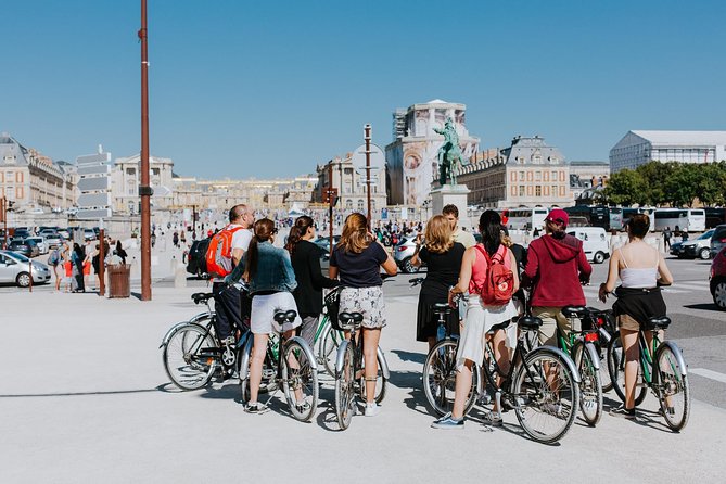 Versailles Markets and Gardens Full-Day Bike Tour from Paris with visitors arrive in Versailles, they must make their way to the meeting point for the bike tour.