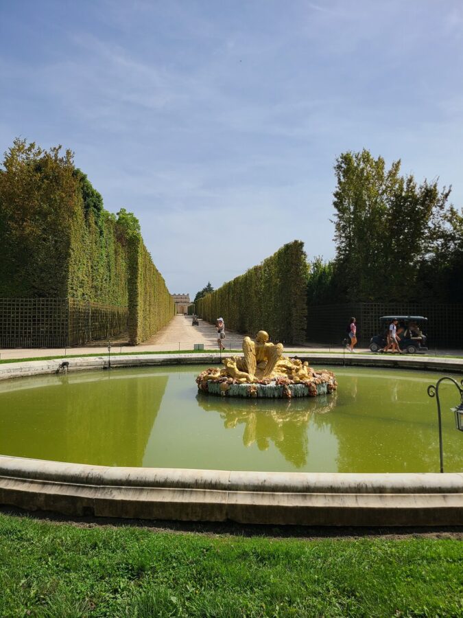 Versailles Markets and Gardens Full-Day Bike Tour from Paris Review