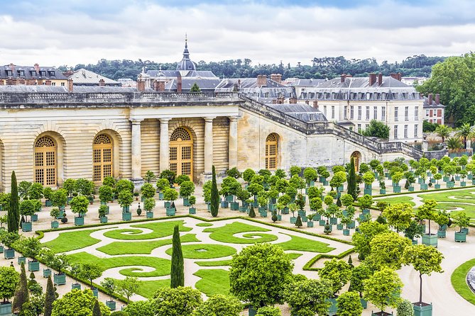 Situated only a short distance from central Paris, the Château de Versailles embodies French royalty and grandeur.