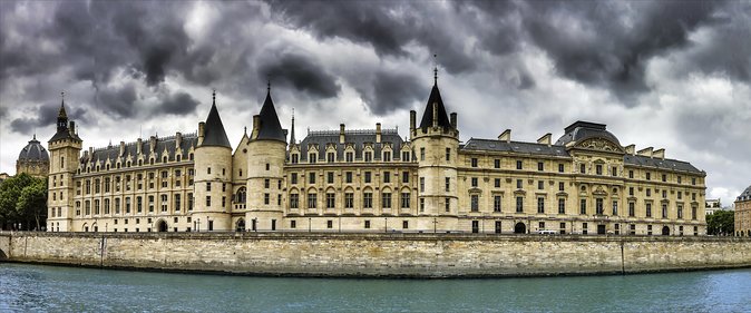 Wartime Paris: Private WWII History Tour Review
