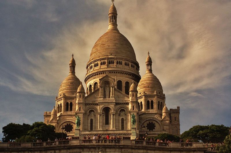 A Magnificent View of the Basilique du Sacre-Coeur de Montmartre