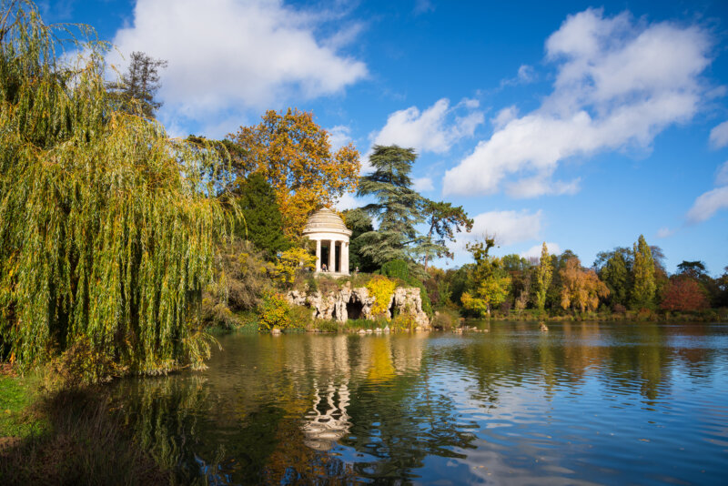 Daumesnil lake in Vincennes forest of Paris, France