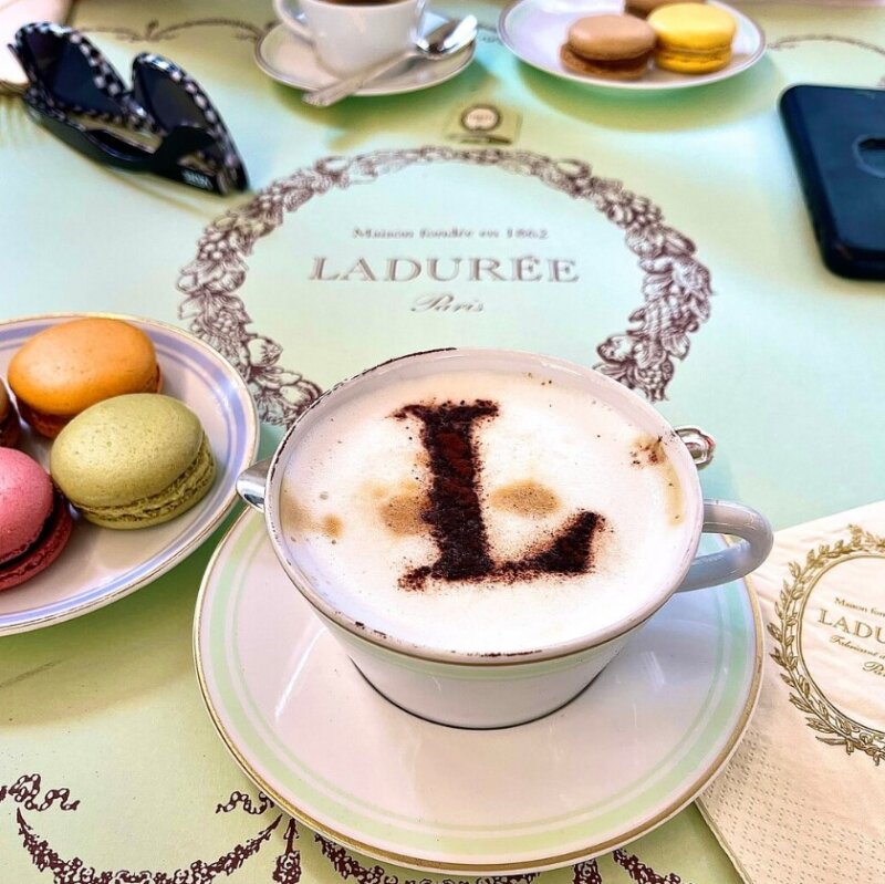 Hot Chocolate at La Durée