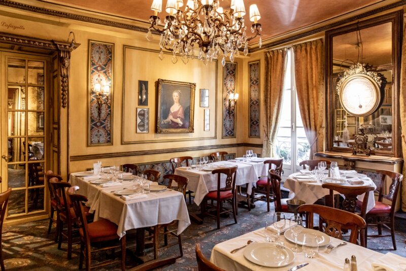 Le Procope restaurant interior