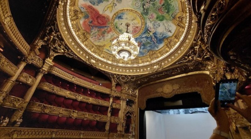 Opera Garnier interior and chandelier