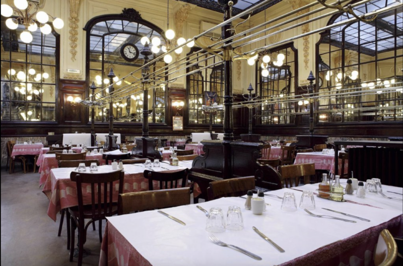 empty dining area at bouillon chartier