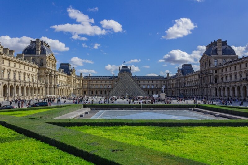 Scenic Louvre Museum, Paris, France