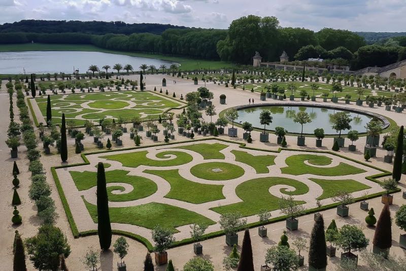 a panoramic view of the Palace gardens