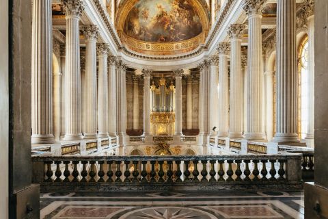 Inside view of Palace of Versailles