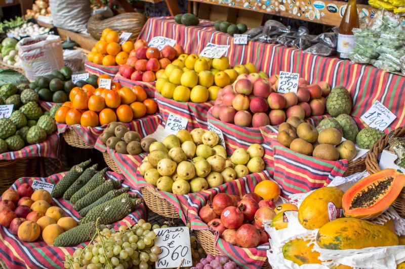 Fruits in 11th Arrondissement market