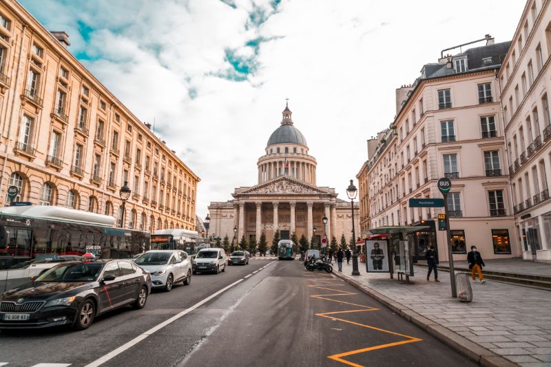 Busy 5th Arrondissement