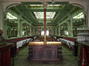 Julien Broth restaurant interior