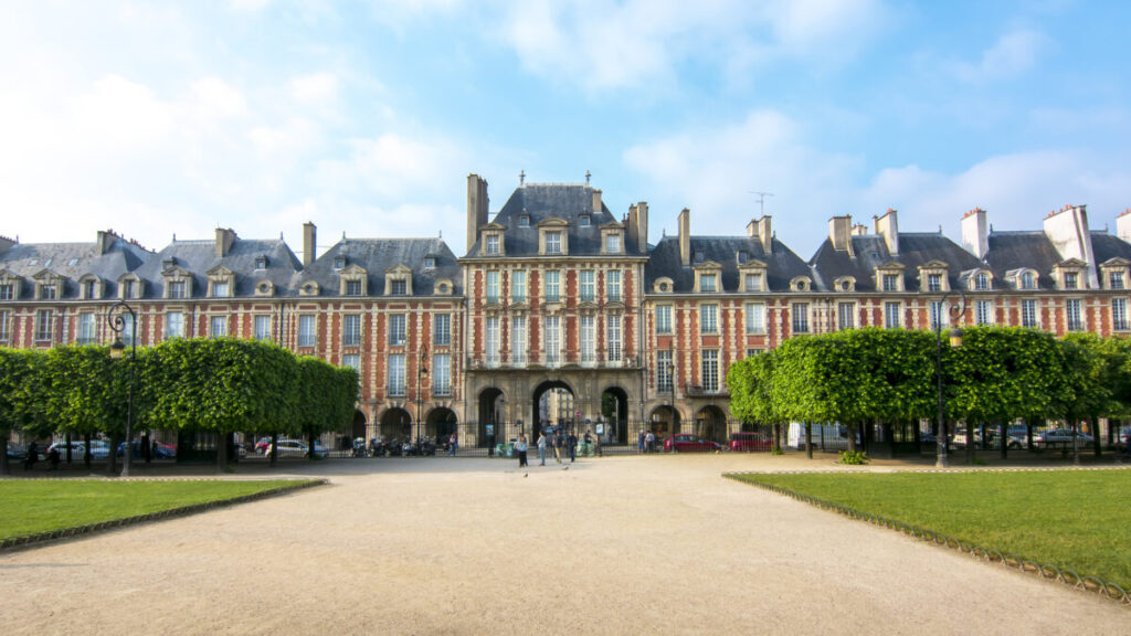 Vosges square (Place des Vosges), Paris, France