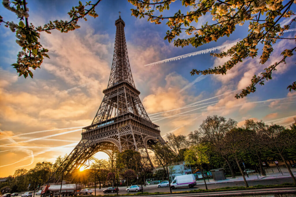 Sunrise View of Eiffel Tower in Paris