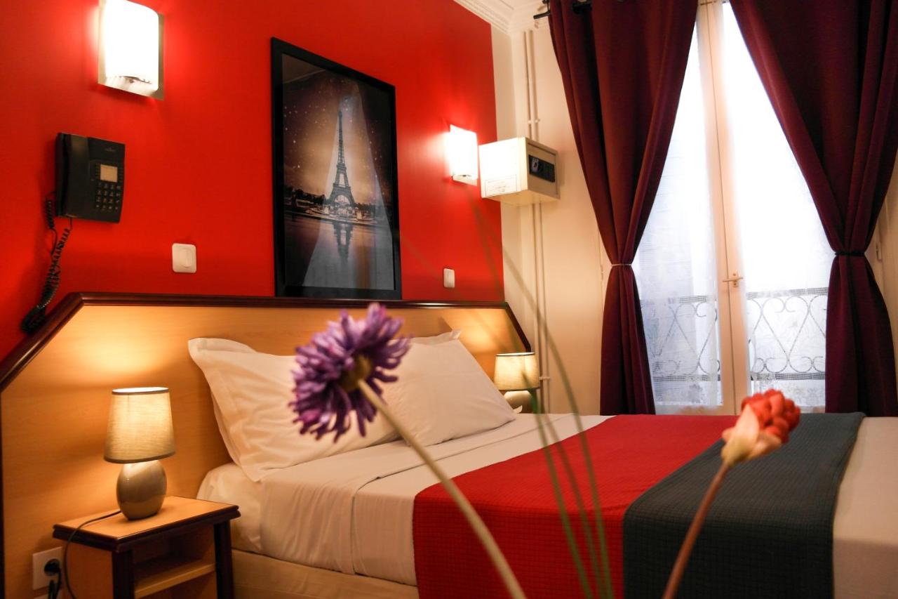 Hotel Audran Room modern amenities designed to satiate the technophile's yearning