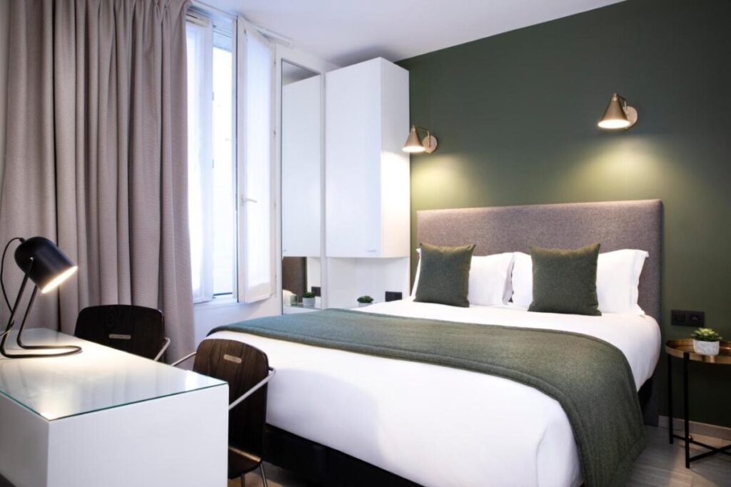 Hotel Brady - Gare de l'Est Moss Green theme room