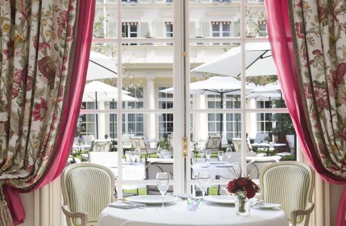 Nestled in the heart of Paris, Restaurant L'Epicure is a culinary gem that has long delighted food enthusiasts and travelers.