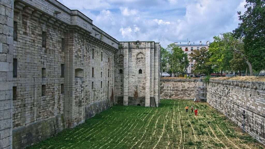 Chateau de Vincennes admission ticket with audio tour on mobile app Review