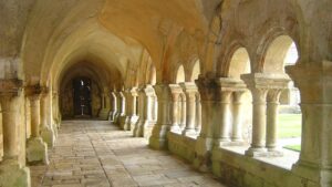 Day trip from Paris to Vezelay