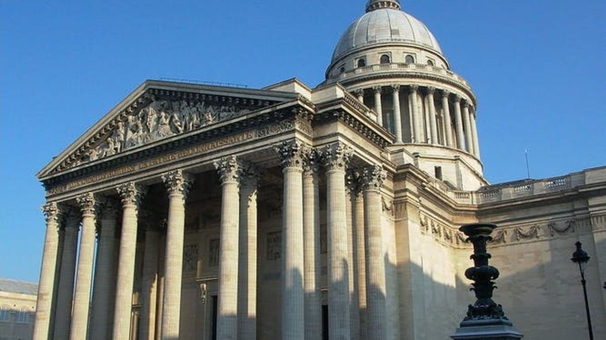Latin Quarter : Roman ruins & Gothic churches walking audio tour Review