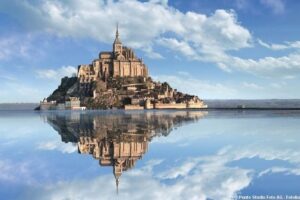 Mont St Michel Full-Day Tour by Train from Paris Review