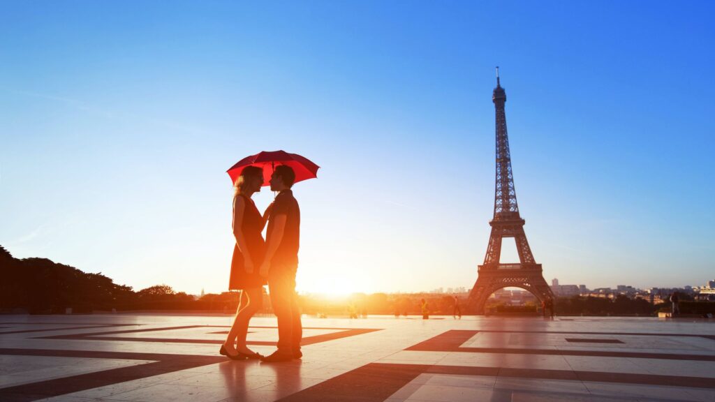 Romantic night tour of Paris for two with cruise and dinner Review