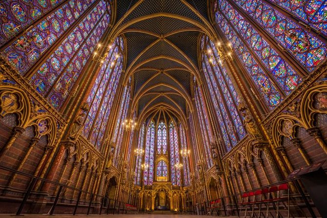 Nestled in the heart of Île de la Cité, Sainte Chapelle offers a stunning view with its 13th-century stained glass windows.