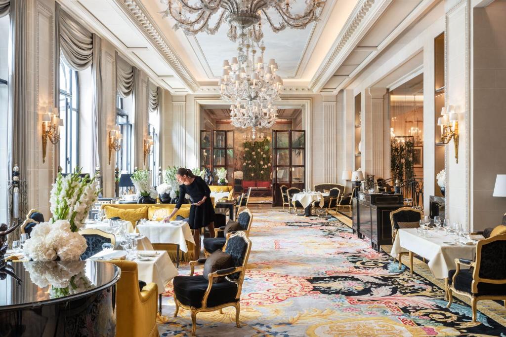 Four Seasons Hotel George V superb dining experience