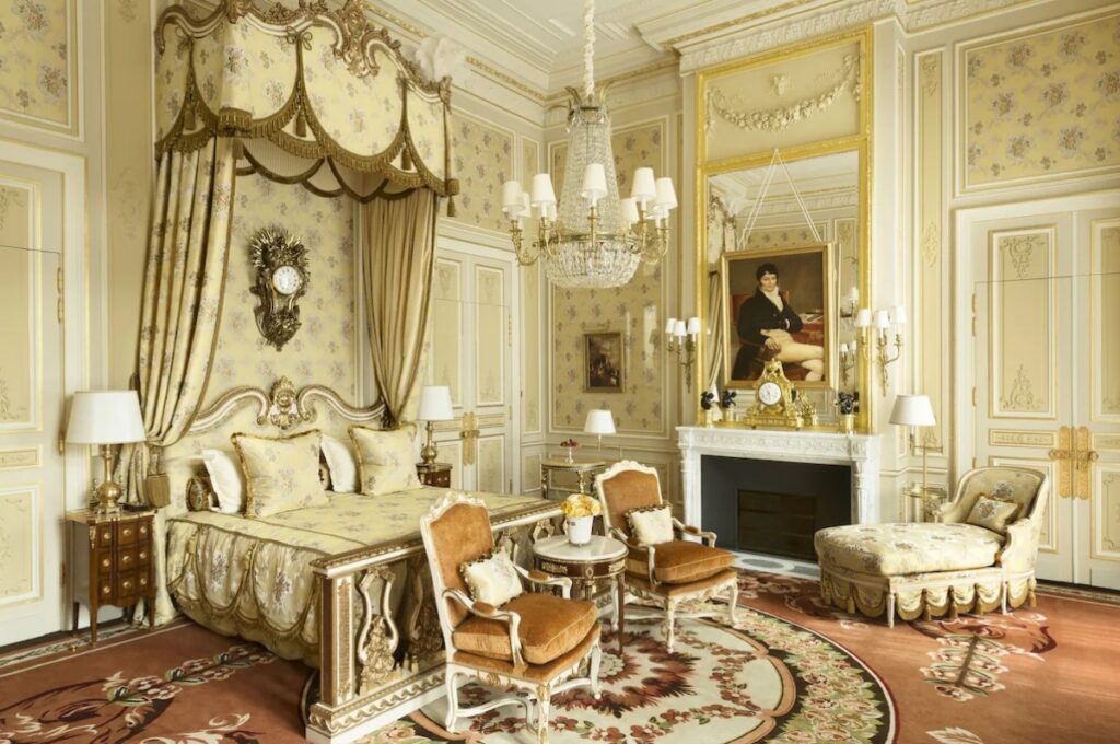 Luxurious Room in Ritz Paris