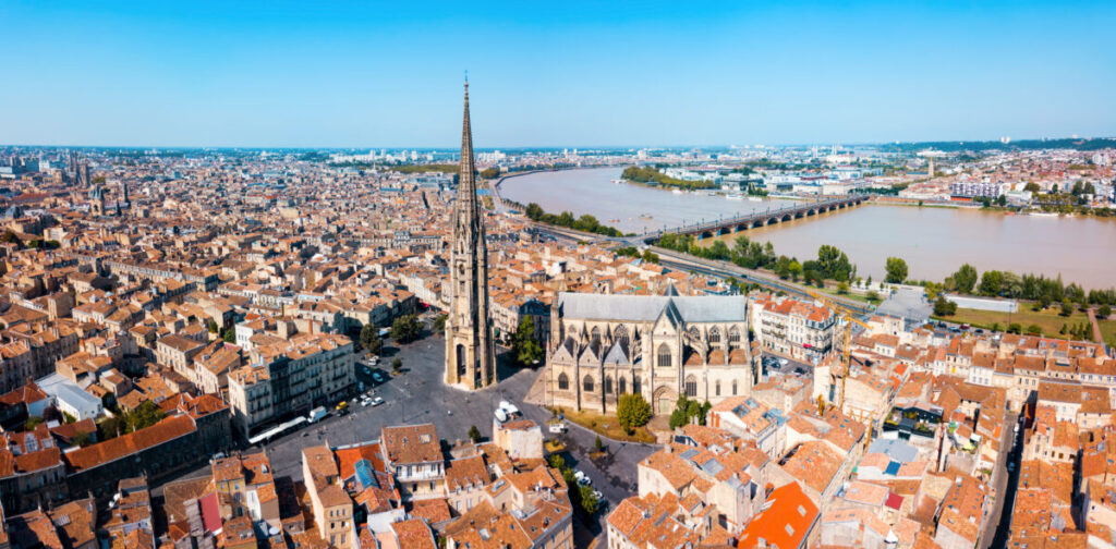 Bordeaux is renowned for its centuries-old wine culture and breathtaking architecture. Lovers of history, gastronomy, and fine wine will find themselves in a world of superb experiences. Bordeaux offers a plethora of accommodation options, from budget hostels to luxury hotels, catering to various price points. The city's efficient public transport makes it easy to move around and access numerous attractions.