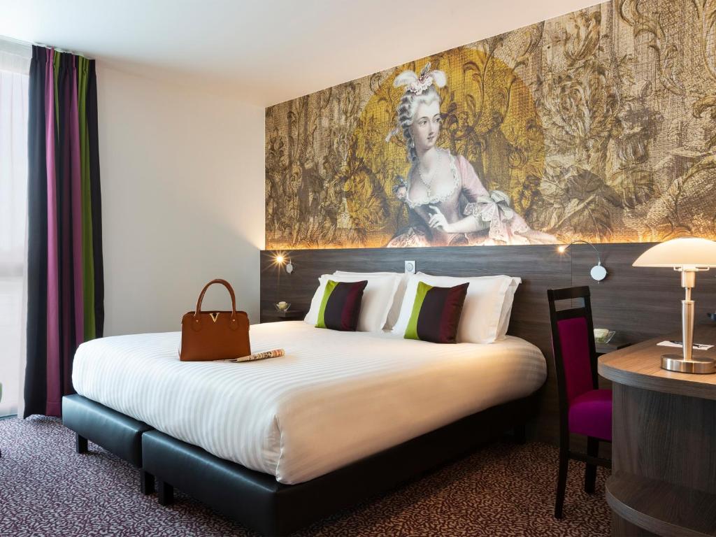 Located within 2.6 miles of Saint-Quentin Train Station and 25 miles of Matisse Museum, B&B HOTEL Saint-Quentin has rooms in Saint-Quentin. The 2-star hotel has air-conditioned rooms with a private bathroom and free WiFi. The hotel has family rooms.