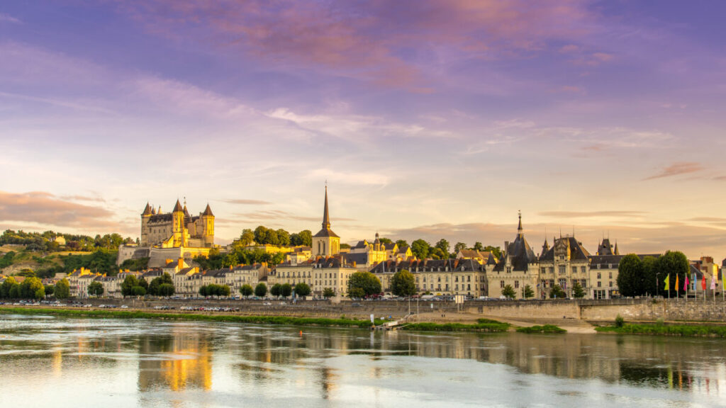 Next on our list is the enchanting Loire Valley, celebrated for its fairytale castles and rolling vineyards. This journey promises a harmonious blend of history, culture, and natural beauty.
