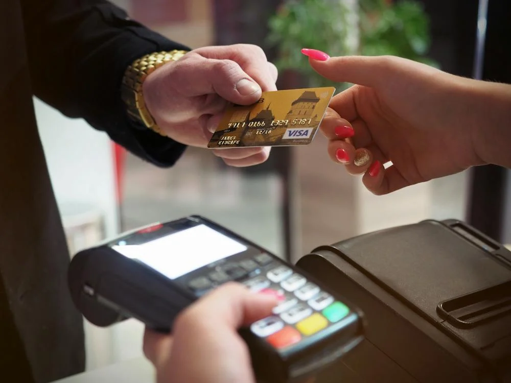 Card payment is acceptable in Paris | currency in paris