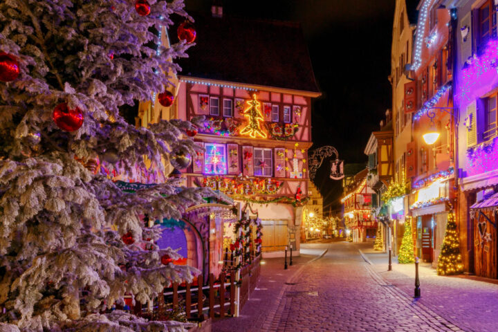 French Christmas Traditions: A Concise Overview