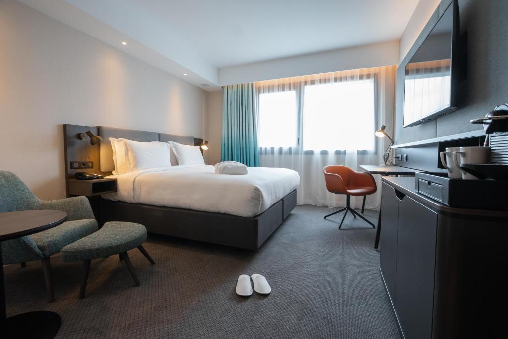 The Holiday Inn Paris CDG Airport, an IHG Hotel, is strategically located to provide convenience for travelers to Paris.