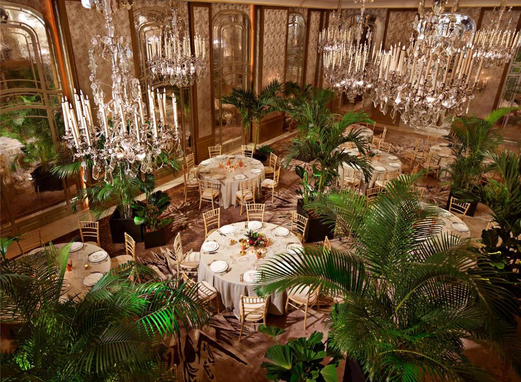 Dining choices include two restaurants at Hotel Plaza Athenee. Alain Ducasse au Plaza Athénée offers exquisite haute cuisine while Le Relais Plaza is great for classic brasserie fare such as fish, grains and vegetables.