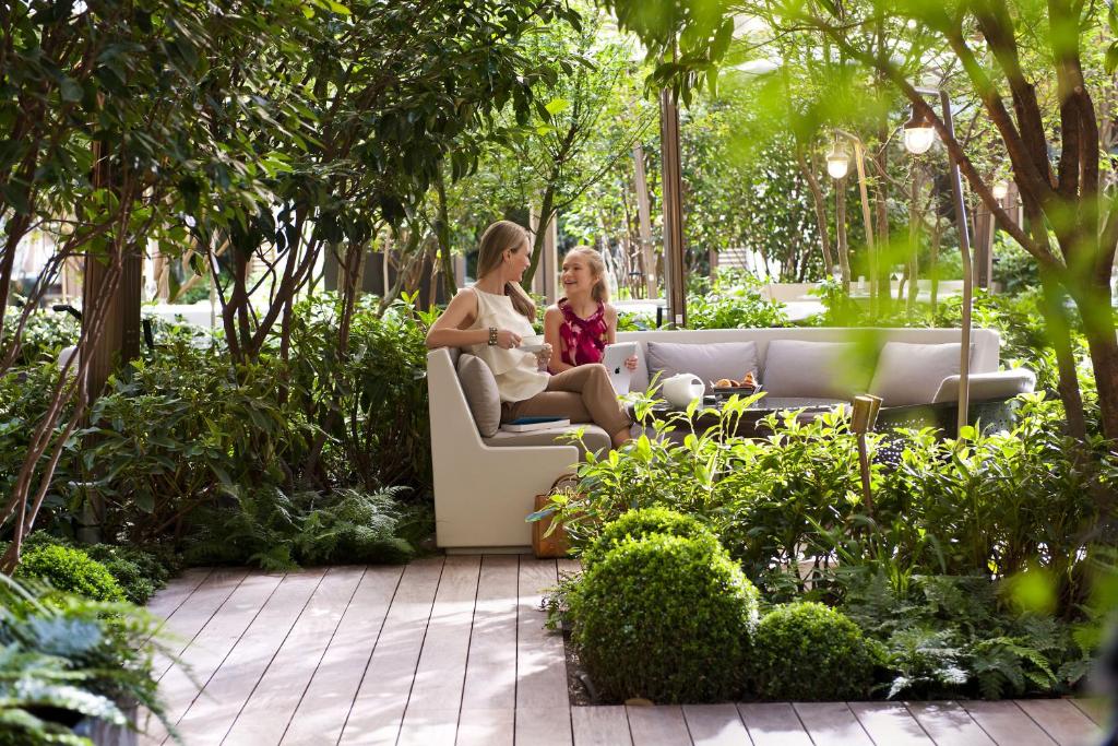 The Mandarin Oriental, Paris stands out for its exceptional attention to detail and comprehensive services designed to cater to your every need.