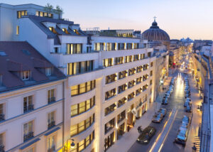 Mandarin Oriental, Paris Review