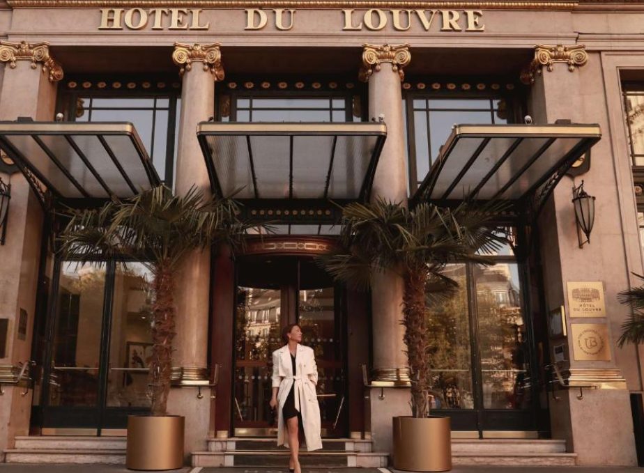 A visual snapshot comparing pricing value at Hôtel Du Louvre - The Unbound Collection by Hyatt.