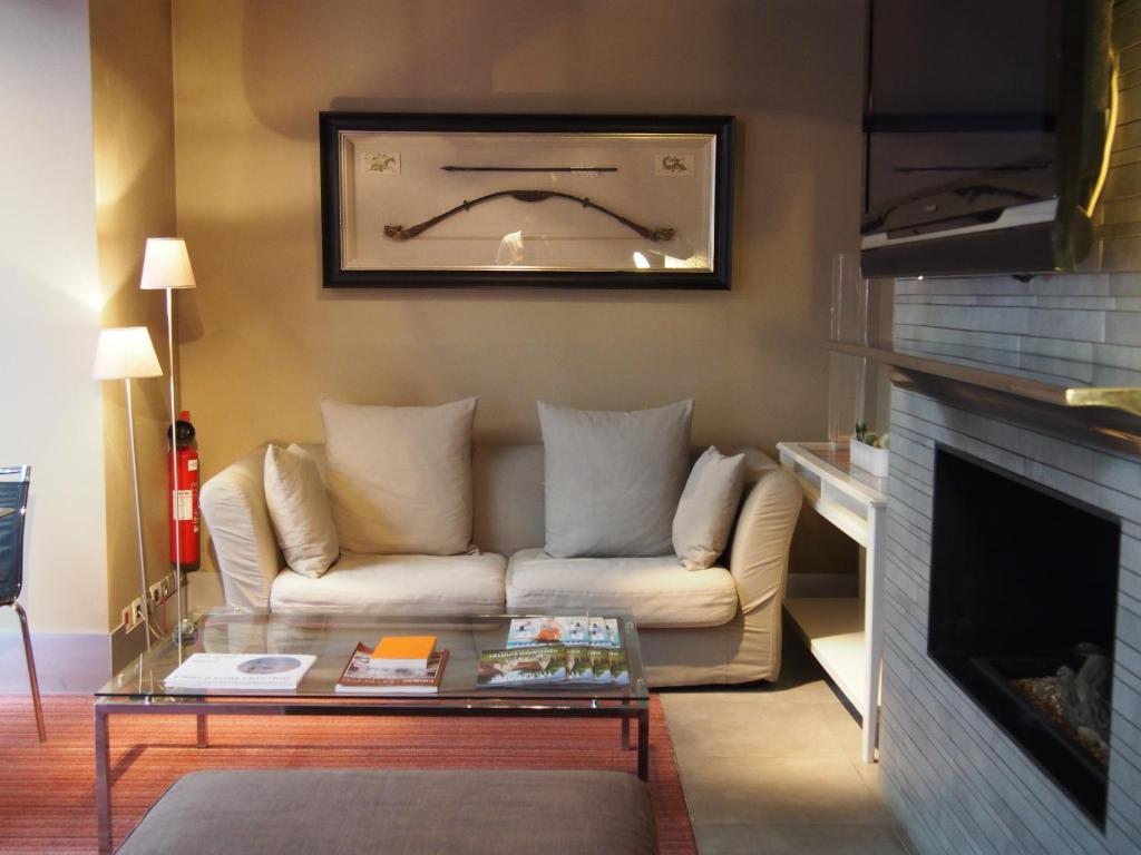 Hôtel Paris Porte de Versailles typically offers competitive pricing, providing good value for money.