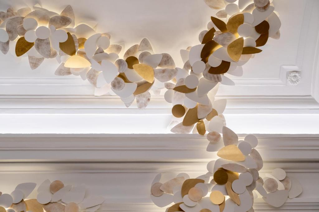 A snapshot of guest reviews for InterContinental Paris - Champs-Elysées Etoile, an IHG Hotel.