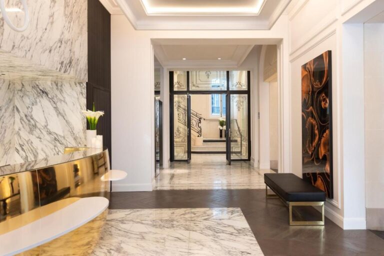 La Clef Champs-Élysées Paris by The Crest Collection Reviews - Price
