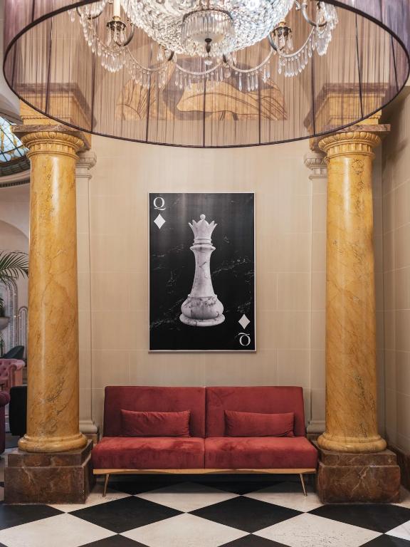 M Social Hotel Paris captivates with its contemporary and vibrant facade, exuding modern charm and artistic flair, promising a stylish and memorable stay.