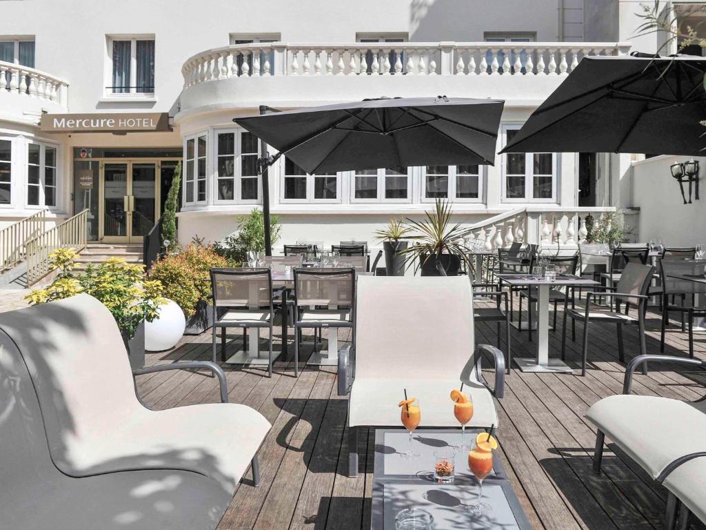 Hôtel Mercure Paris Saint Cloud Hippodrome highlight its modern amenities, attentive staff, and comfortable accommodations.