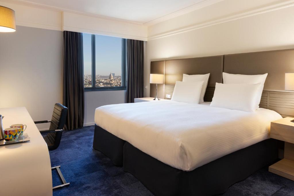 Pullman Paris Montparnasse boasts a variety of room types suited for different preferences, each offering an array of modern amenities to enhance your stay.