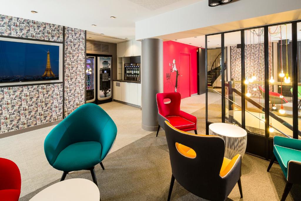 Effortlessly compare prices and discover unparalleled value for money at Hôtel Paris Vaugirard First Impressions.
