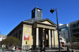 Église Saint-Pierre-du-Gros-Caillou