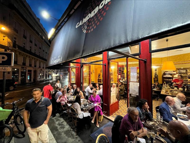 Le Comptoir du Relais diners at al fresco set up