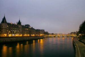 The Dark History of the Conciergerie Paris