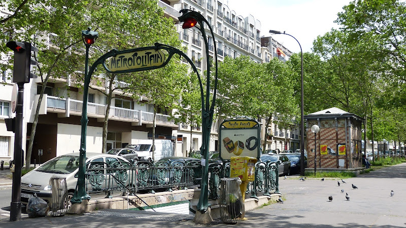 Édicule Guimard of the Philippe Auguste station